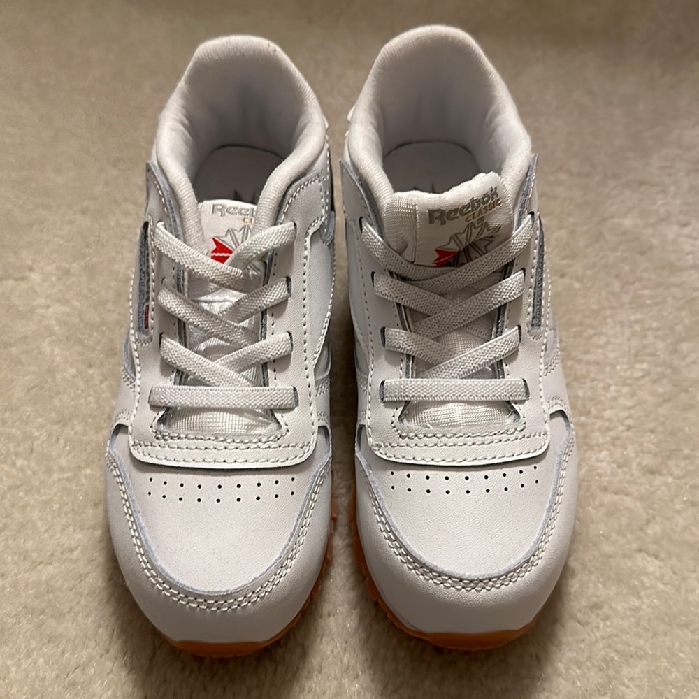 REEBOK Classic Leather Shoes (NEW)